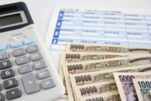 40代の転職で年収が下がって絶望しないセオリーとは?